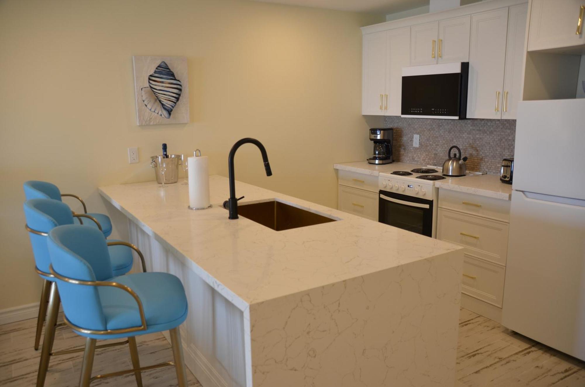 The Sands Hotel Sauble Beach Bagian luar foto