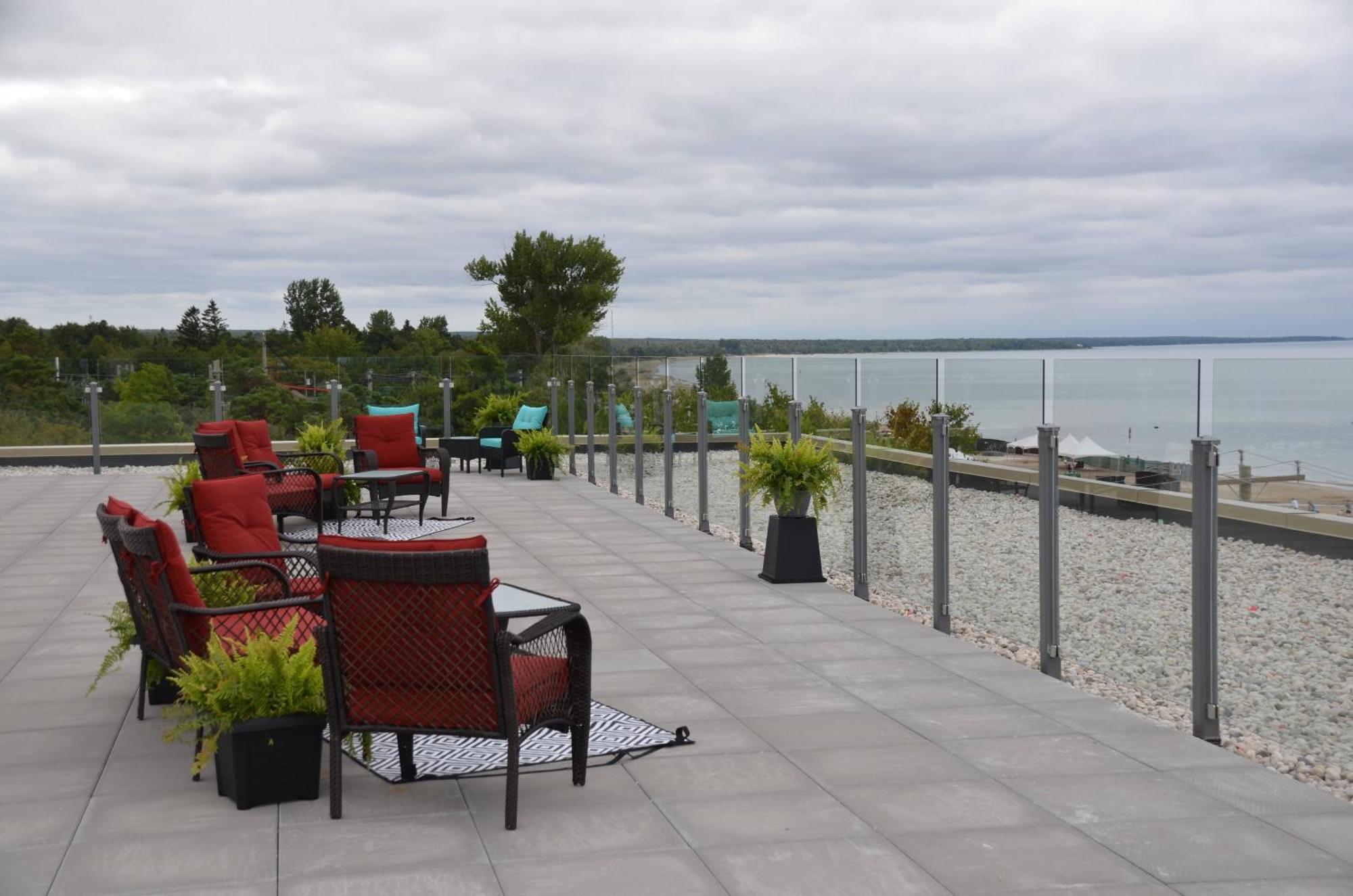 The Sands Hotel Sauble Beach Bagian luar foto