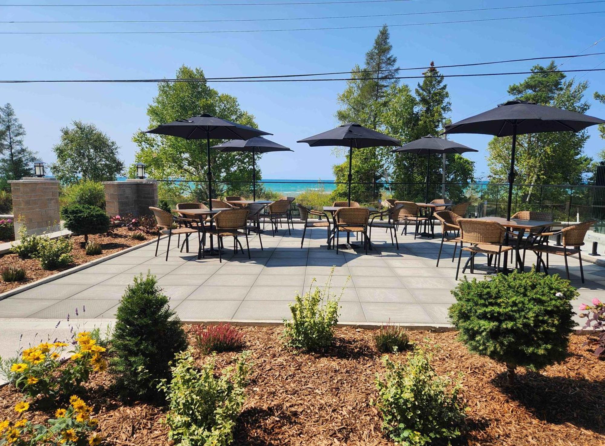 The Sands Hotel Sauble Beach Bagian luar foto